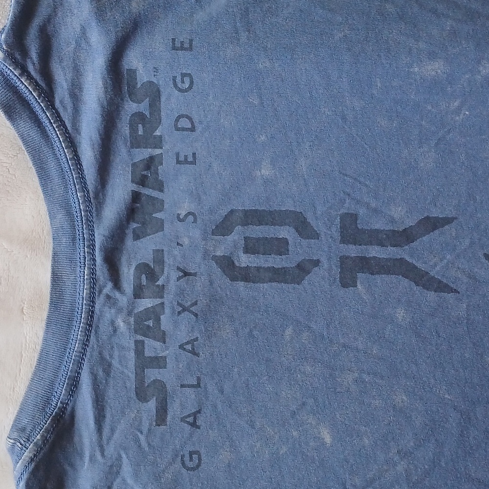 Rare Disneyland Galaxy's Edge Black Spire Outpost Millennium Falcon shirt